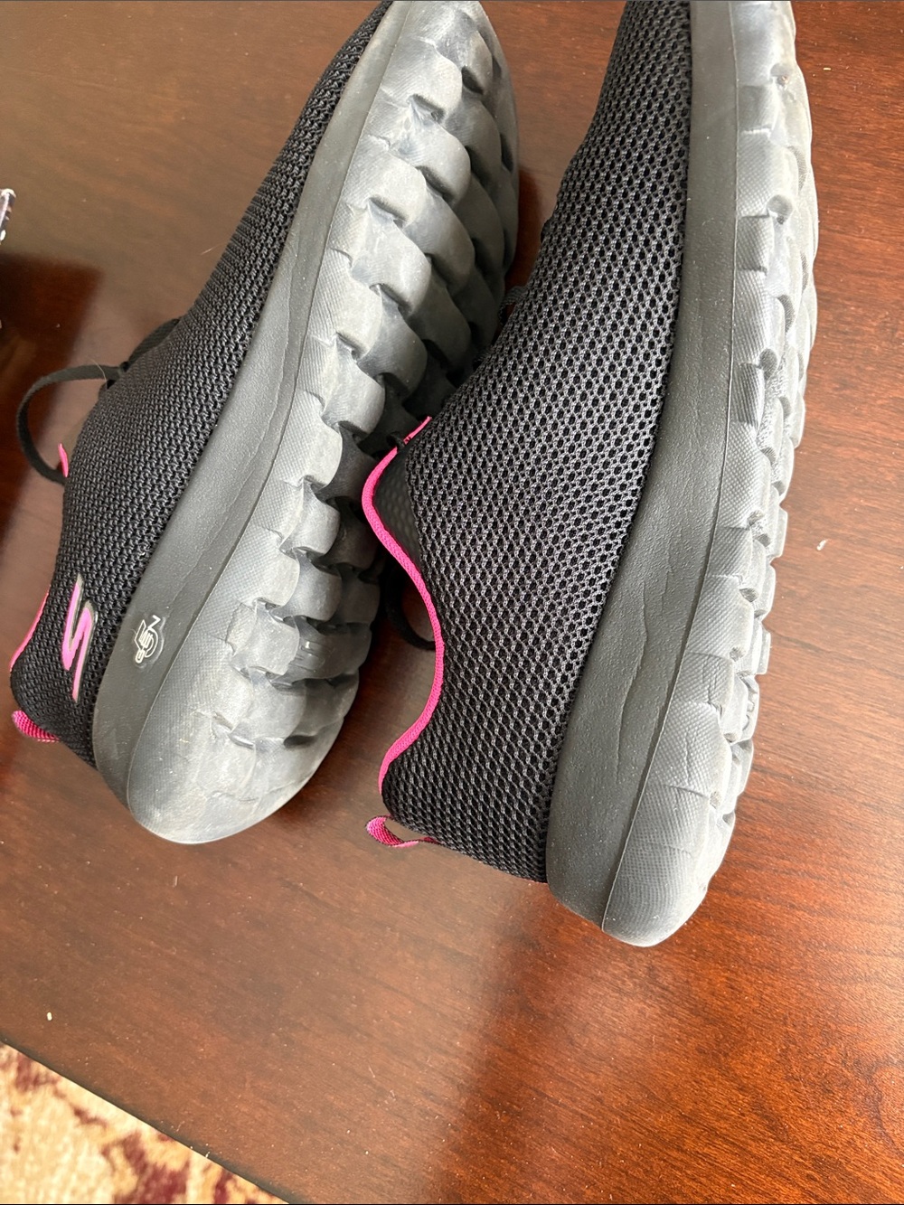 Skechers Black Athletic Sneakers with Hot Pink Lining - Picture 8 of 8